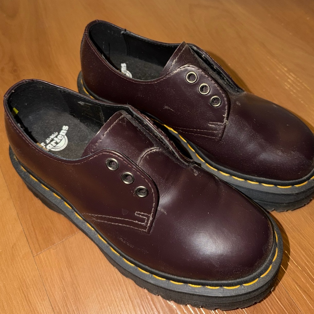 Women’s (Size 6) Dr. Martens Burgundy Oxford Shoes